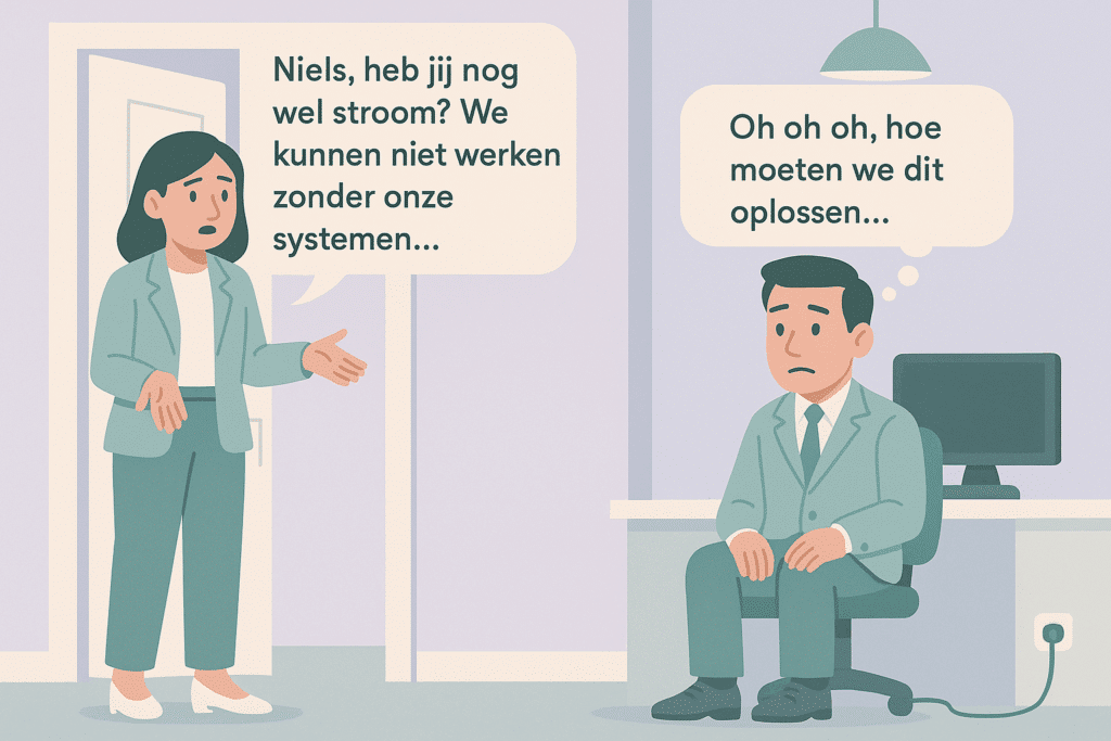 Medewerker van een MKB-kantoor die door een stroomstoring niet kan werken terwijl een collega op een laptop via een online werkplek weer toegang krijgt tot bestanden.